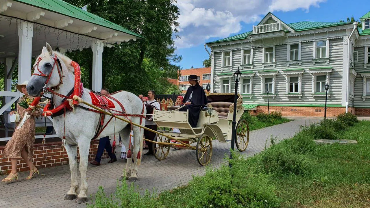 Russian Carriage Ride